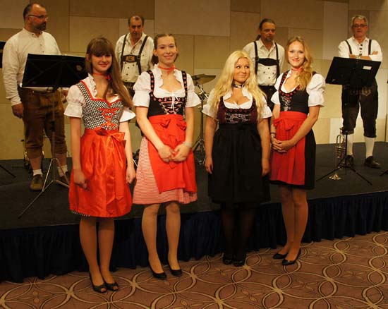 Musiker in bayrischen Trachten