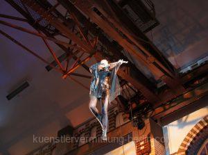 Violinenshow in 15 m Höhe