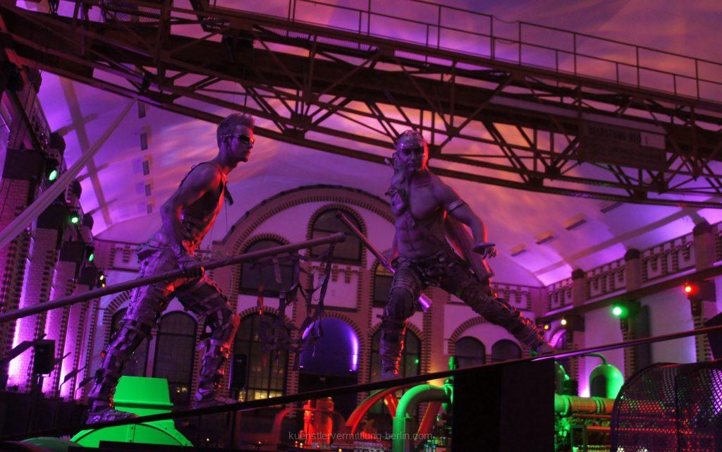 Living statues didgeridoo