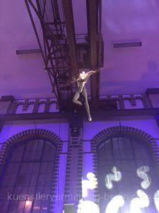 Vertical Violine