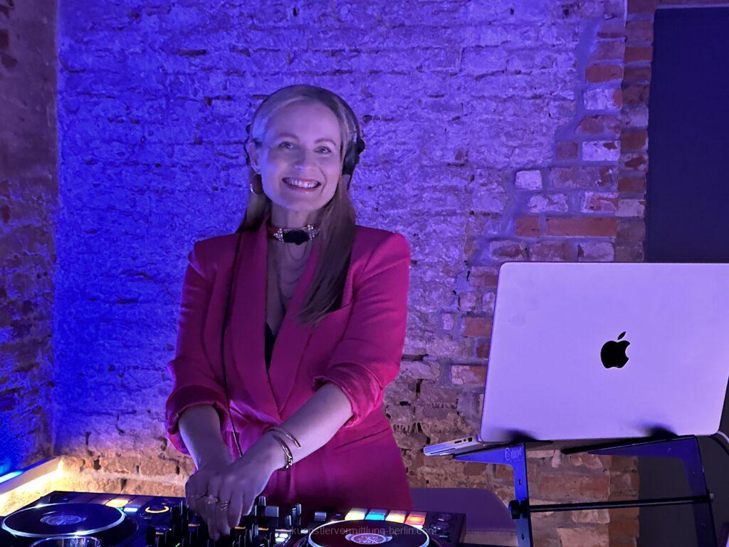 Party-DJANE