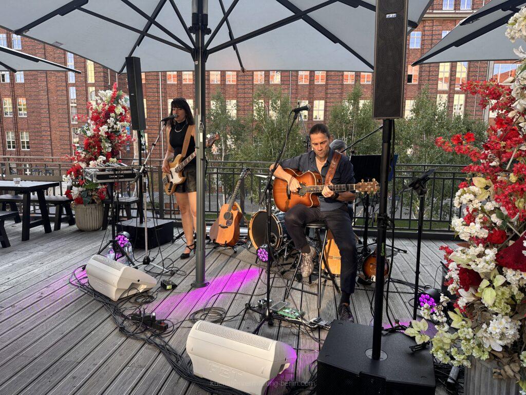 Party band trio summer band