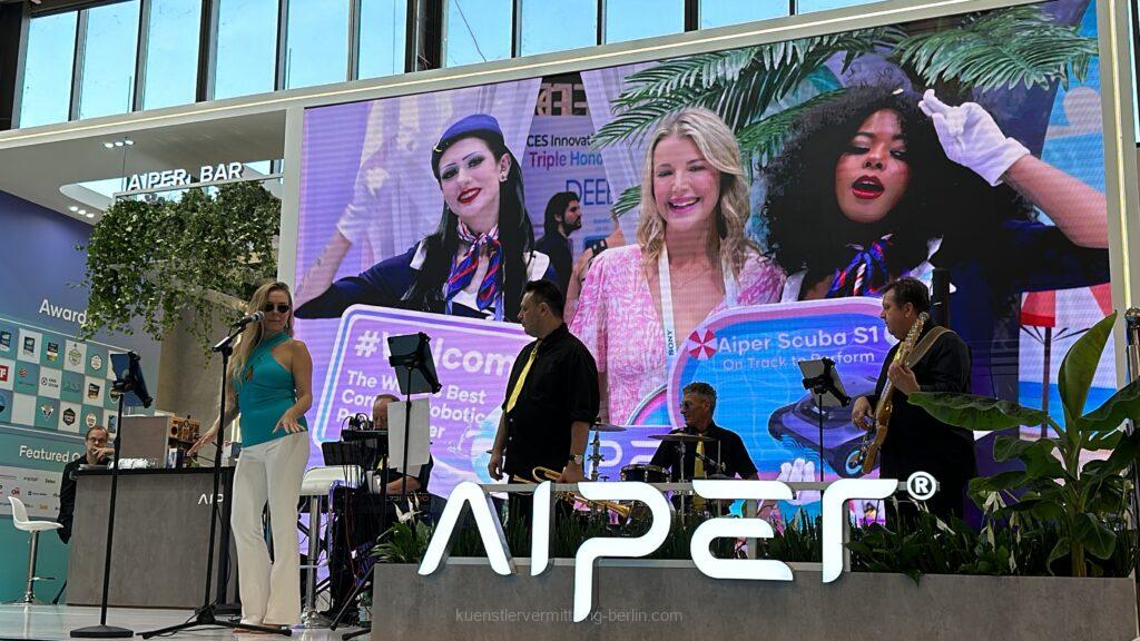Exhibition stand entertainment