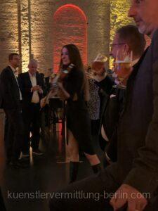 E violine mit DJ zum Einlaß Bolle Festsäle