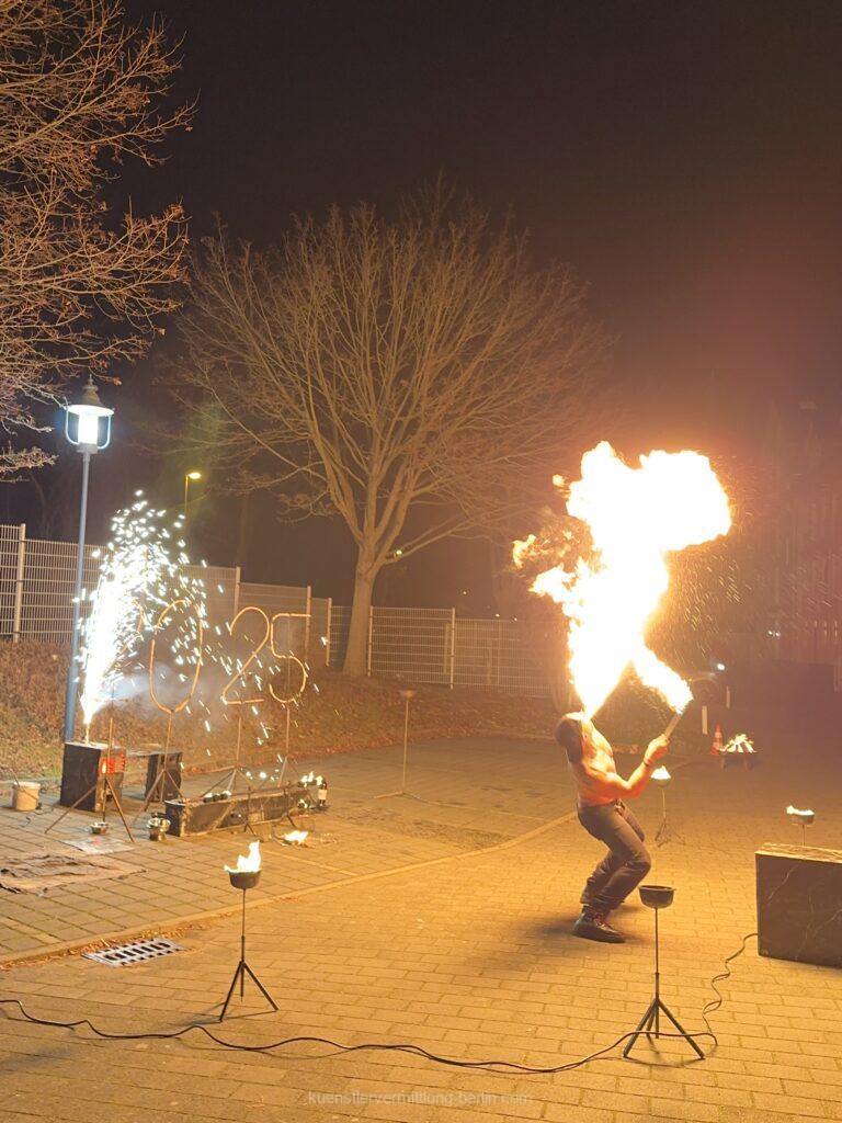 Silvester-Feuershow-New-Eve-fireshow