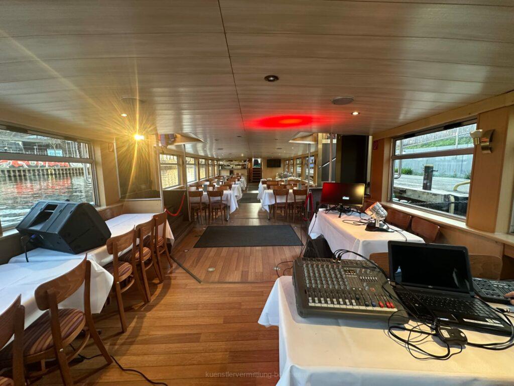 Karaoke, Animation & Top-Technik – Das mitreißende Musik-Erlebnis für Ihre Mitarbeiter und Gäste