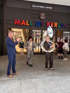 Mobile jazz trio performing at the Mall of Berlin for the largest Turkish kitchenware manufacturer, delighting visitors with jazz classics