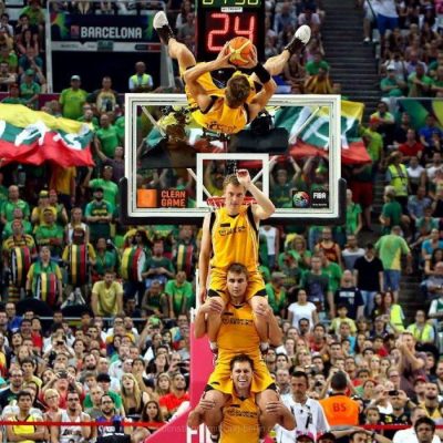 Basketball-Comedy-Akrobatik-p6rjaqcm3xahf76vj1mjxhe22s4eo7jmtjwd9rq9nc