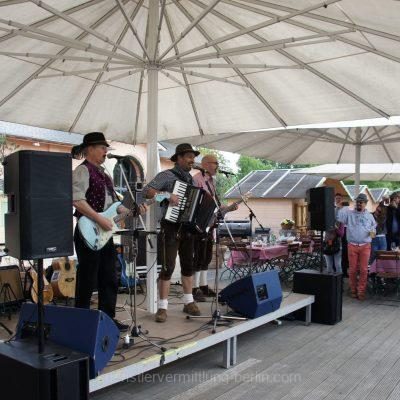 Bavarian-spirit-im-krongut-bornstedt-scaled-p6c1fobddoqc16h18alys4vjwqbcyfk609q1odn4io