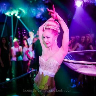 Burlesque-Club-Entertainment-p70hnuy1pbgsvhm8hopx7qdedbaeufgde7wlph97kw