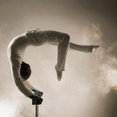 Handstandakrobatik-Equilibristik-p6ptbxxnx1xgb37uxy535992pmz3gr1d0kzck2dwnc