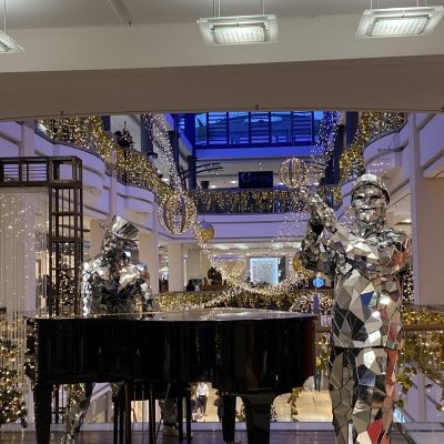 Mirror-Walk-Act-Germany-Breuningerland-foeldessyentertainment