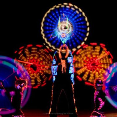 schwarzlicht-Black-light-buchen